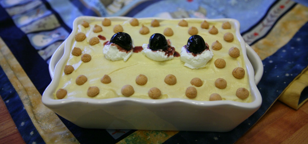 Tiramisù al marsala con amarettini e ciliegie sciroppate
